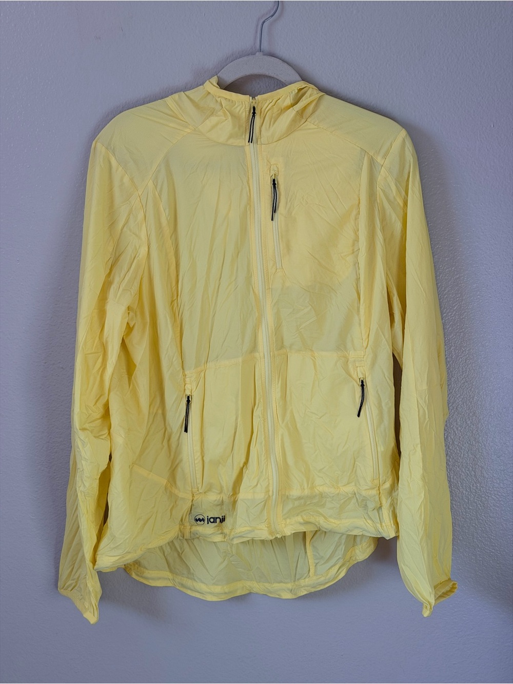 Janji Women’s Zephyrunner Full Zip windbreaker jacket - yellow 💛